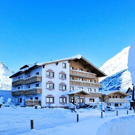 the Galtürerhof alpine hotel Exterior foto