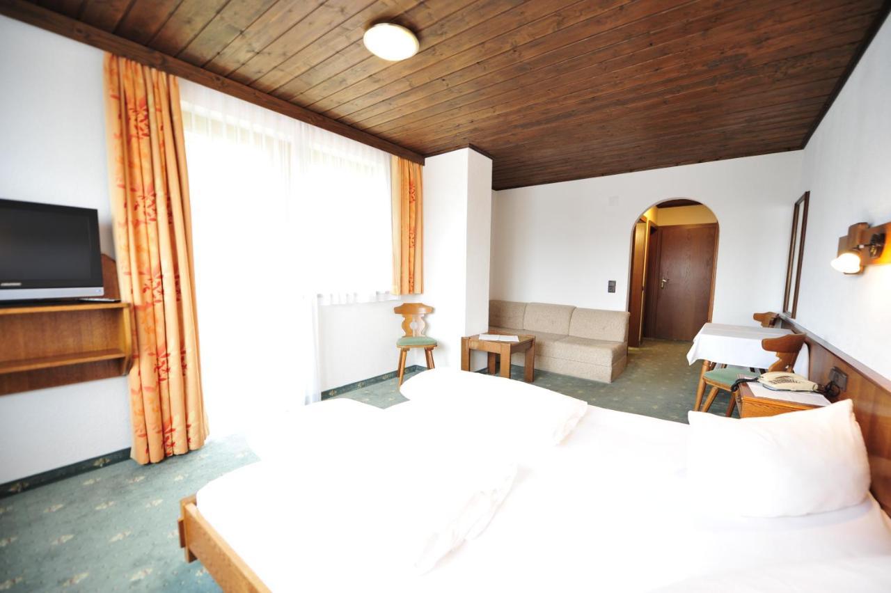 the Galtürerhof alpine hotel Exterior foto